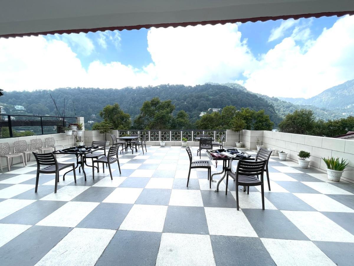 Hotel Prince ! Nainital Mall Road-Prime-Location In-Front-Of-Naini-Lake Hygiene-And-Spacious-Room Eksteriør billede