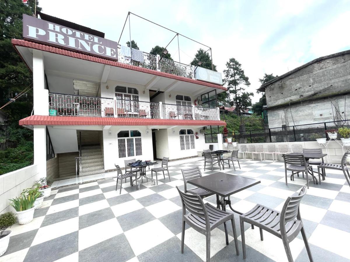 Hotel Prince ! Nainital Mall Road-Prime-Location In-Front-Of-Naini-Lake Hygiene-And-Spacious-Room Eksteriør billede